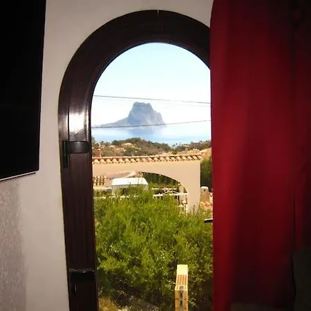 Meerblick Mit Traditionellem Haus Calp