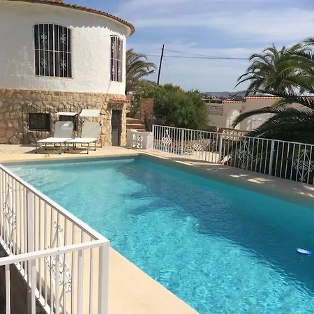 Hébergement de vacances Meerblick Mit Traditionellem Haus Calp